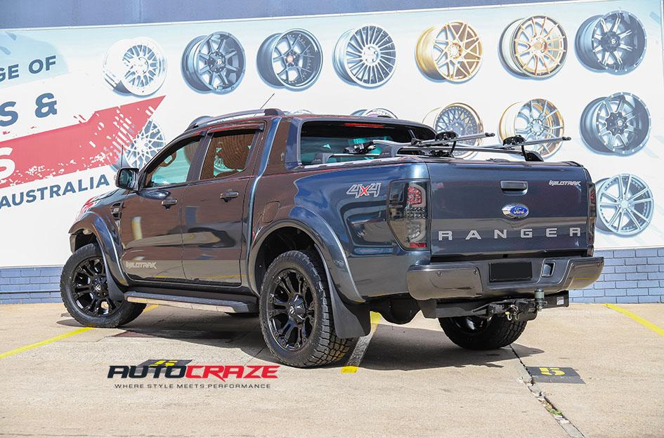 FORD-RANGER-VAPOR-MATTE-BLACK
